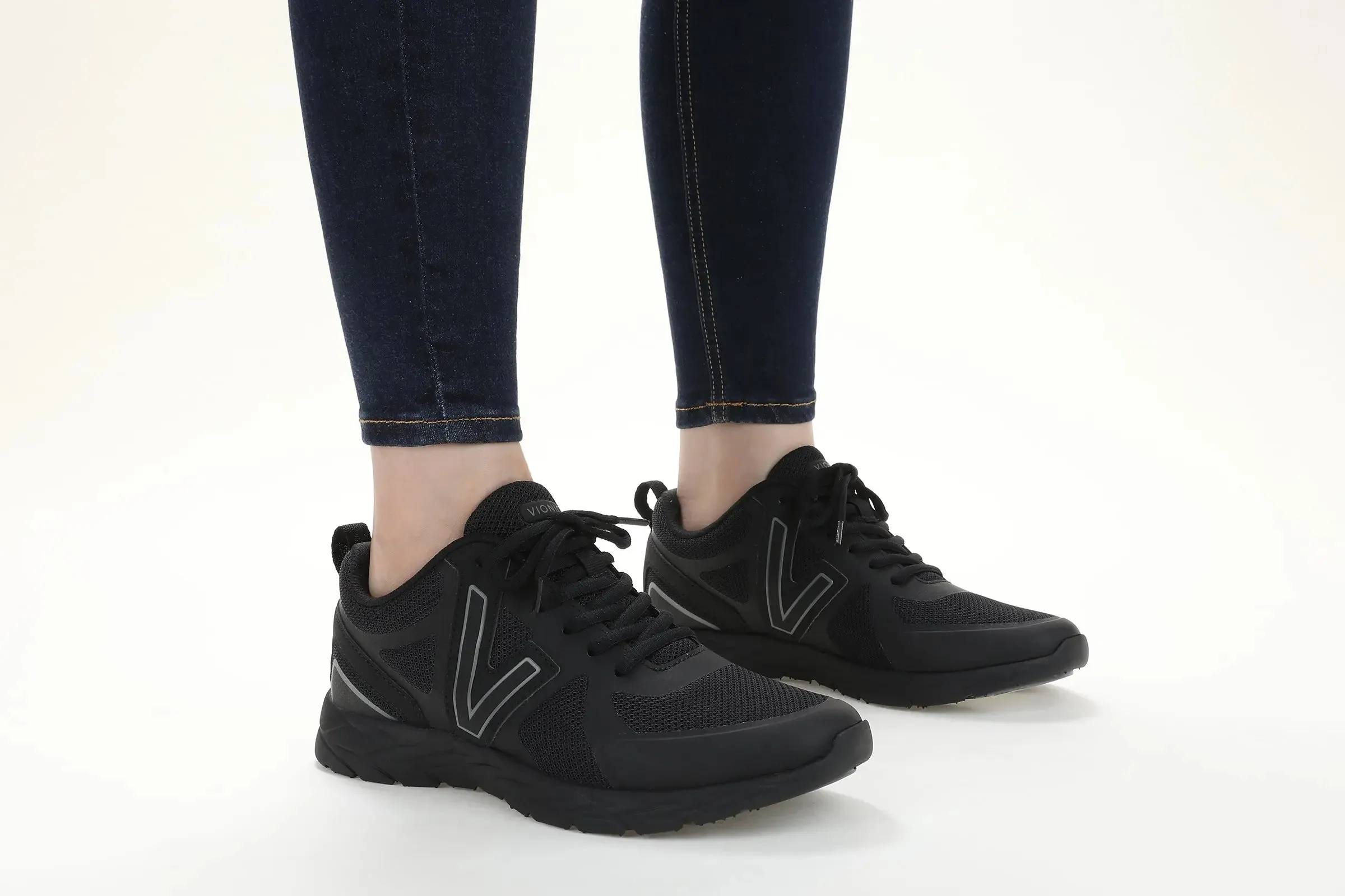 Womens Vionic Miles II  Sleek Style and Incredible Support